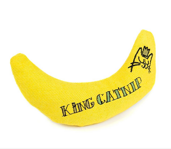 צעצוע קטניפ לחתול בצורת בננה KING CATNIP – Banana – צעצועים לחתולים