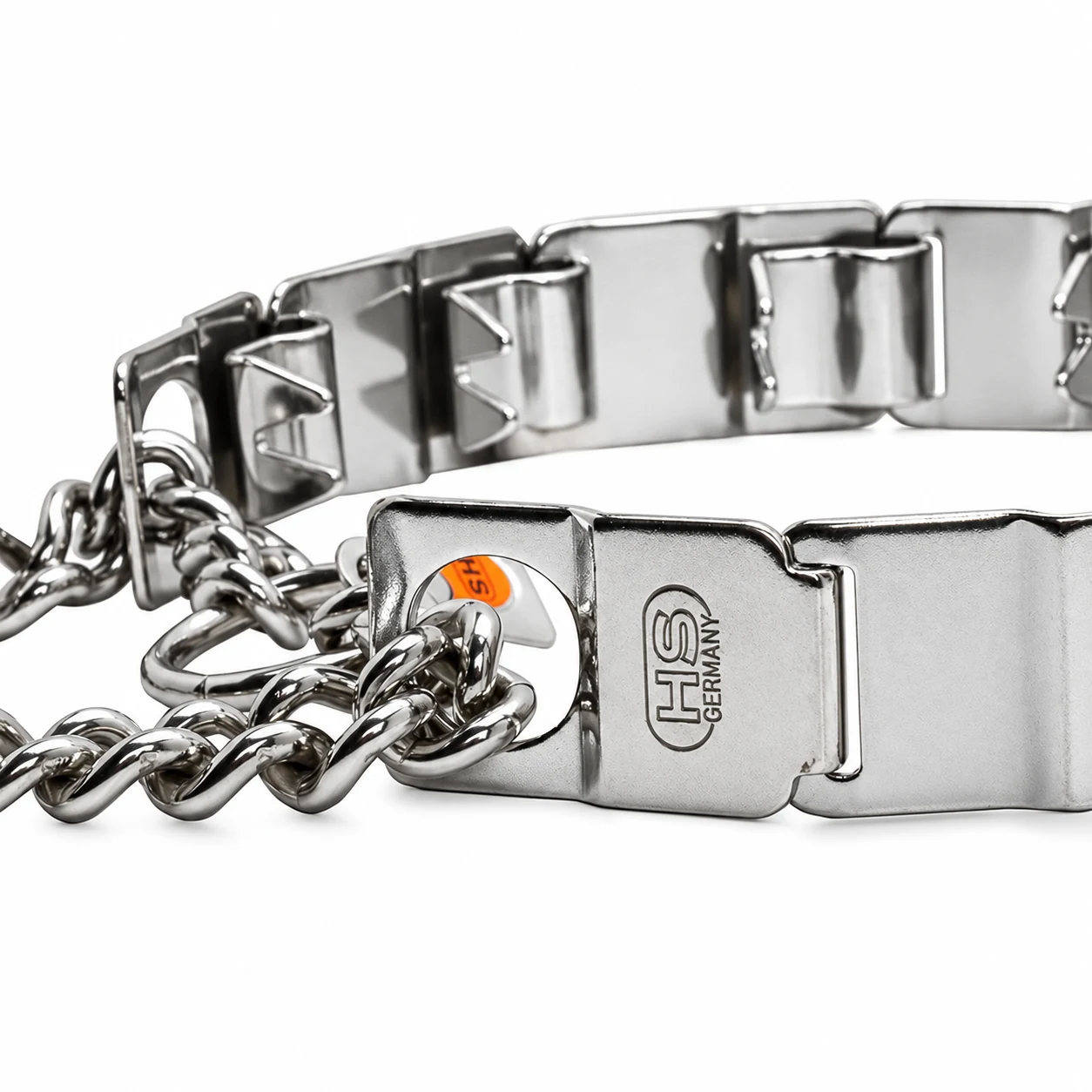 תקריב סוגר HS Germany בקולר Herm Sprenger Neck-Tech Sport